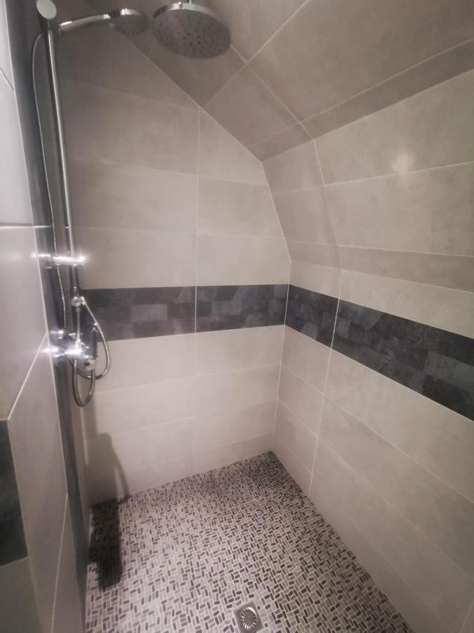 Au Numero 6 Le Fun Châteauroux Buitenkant foto